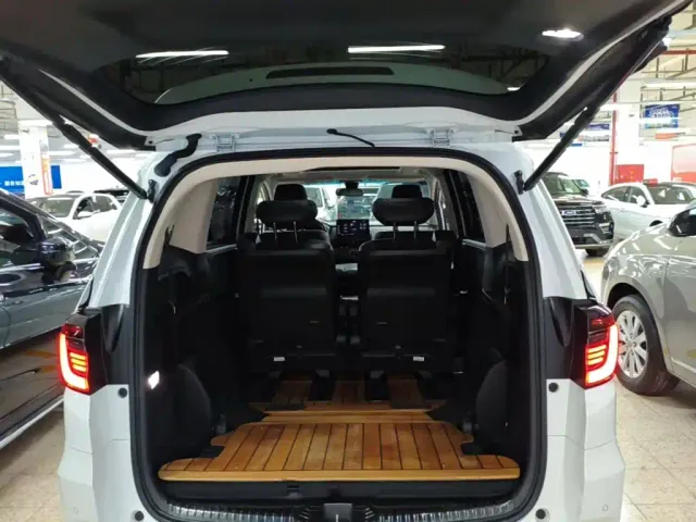 Honda Odyssey — Фото автомобиля 18