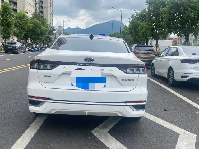 Ford Mondeo — Фото автомобиля 11
