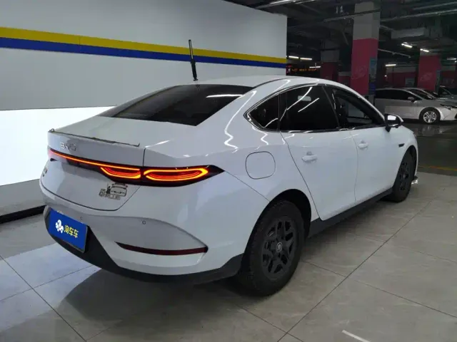 BYD Qin PLUS — Фото автомобиля 3