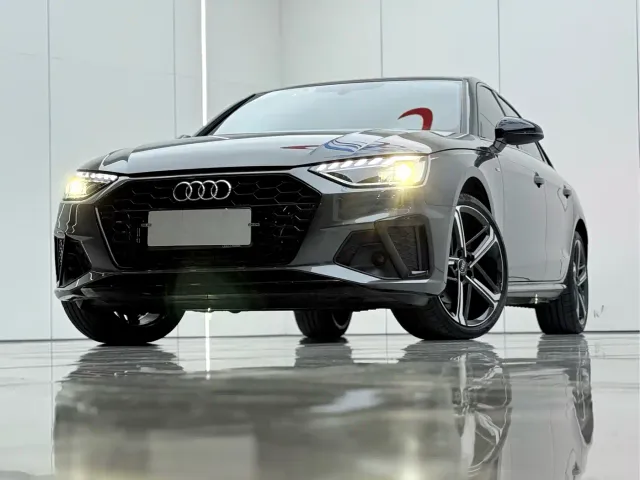 Audi A4L — Фото автомобиля 2