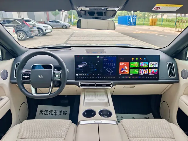 Li Auto L9 — Фото автомобиля 20