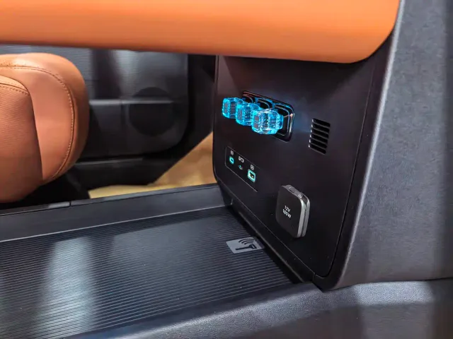 BYD FangChengBao Titanium 7 — Фото автомобиля 18