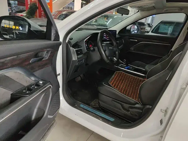 Haval H6 — Фото автомобиля 15