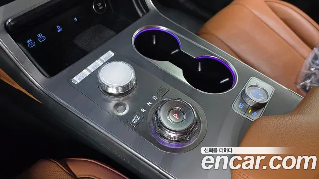 Genesis GV80 — Фото автомобиля 12