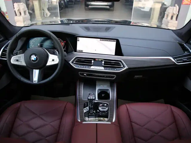 BMW X5 — Фото автомобиля 11