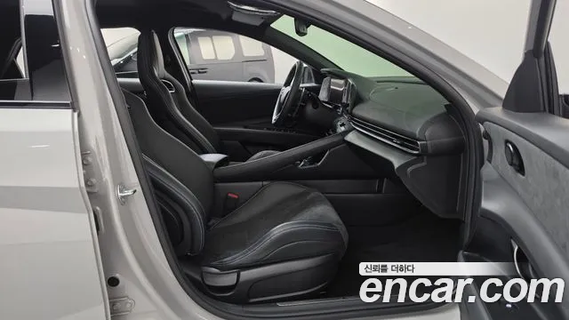 Hyundai Avante CN7 — Фото автомобиля 16