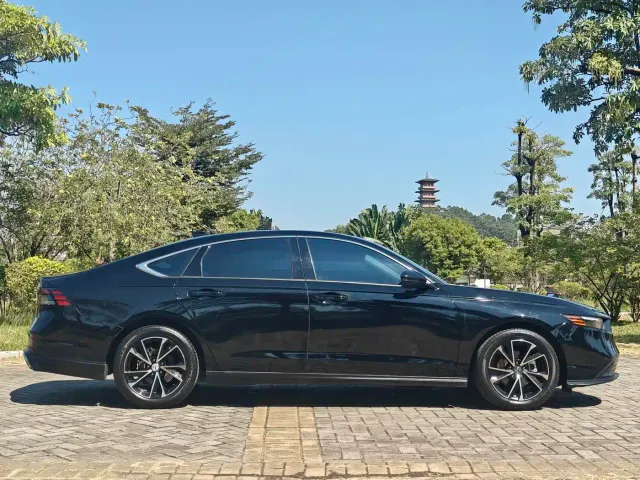 Honda Accord — Фото автомобиля 4