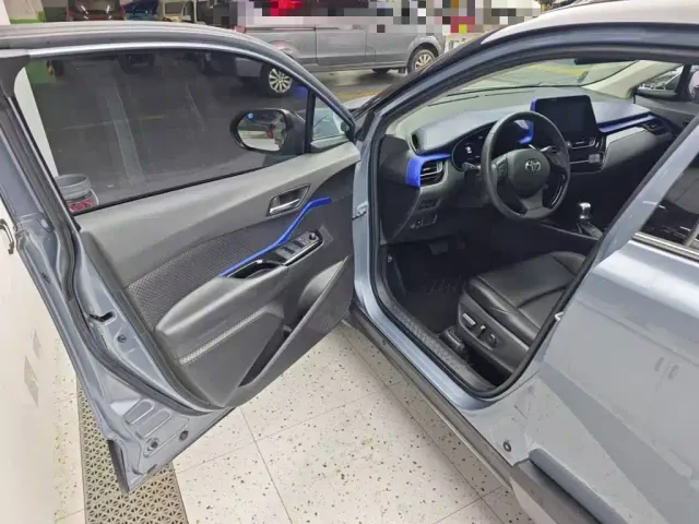 Toyota C-HR — Фото автомобиля 15