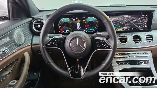Mercedes-Benz E-Class E-класс W213 E350 4MATIC Exclusive — Фото автомобиля 13