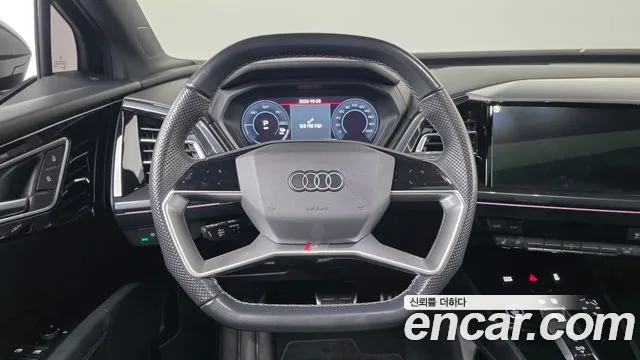 Audi Q4 e-tron F4 — Фото автомобиля 14