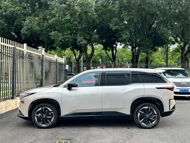 Toyota BoZhi 3X — Фото автомобиля 8