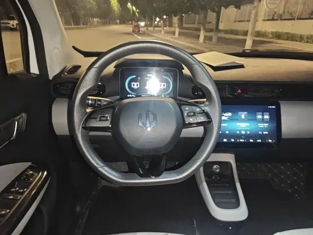 Leapmotor T03 — Фото автомобиля 11