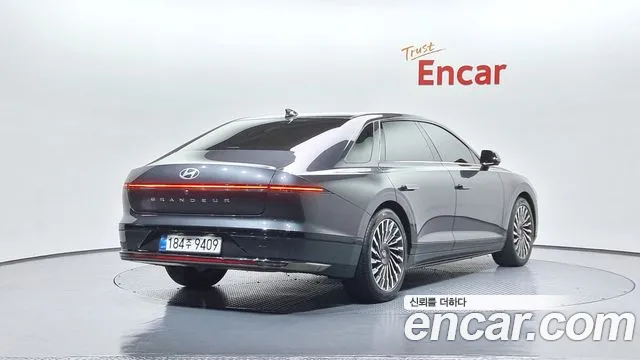 Hyundai Grandeur — Фото автомобиля 2