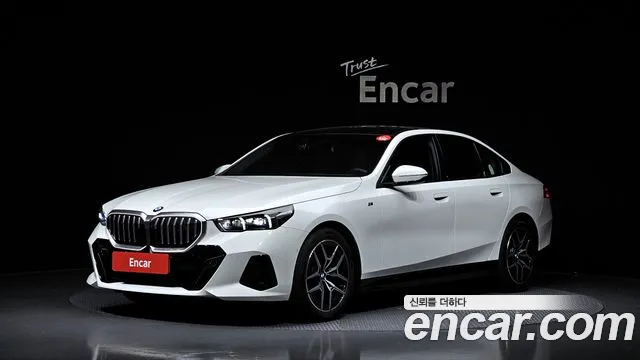 Фотография автомобиля — BMW 5 Series G60