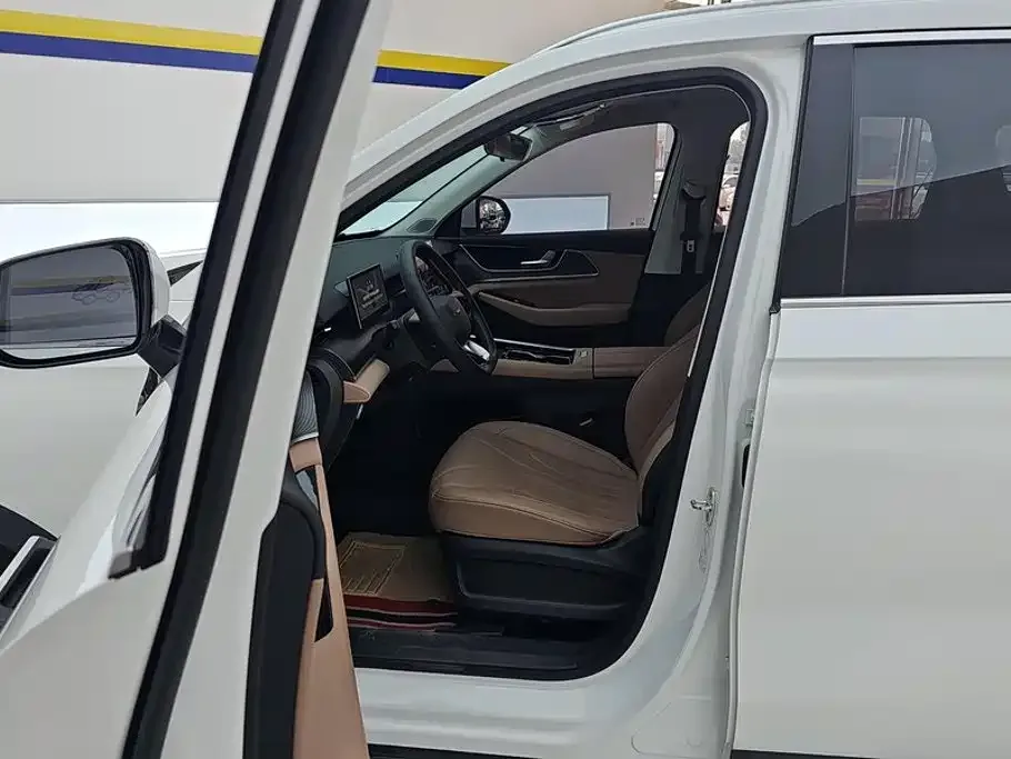 Chery Tiggo 8L 2024 Model 2.0T 2WD Comfort 5-Seater — Фото автомобиля 9