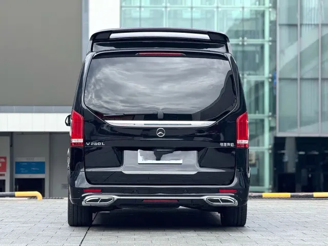 Mercedes-Benz V-Class — Фото автомобиля 18