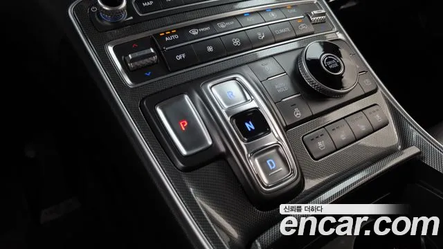 Hyundai Santafe Новый Santa Fe Бензин 2.5T 2WD — Фото автомобиля 9