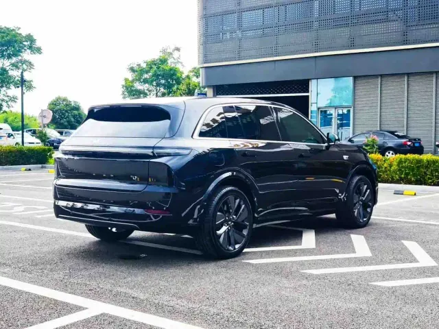 Li Auto L7 — Фото автомобиля 6
