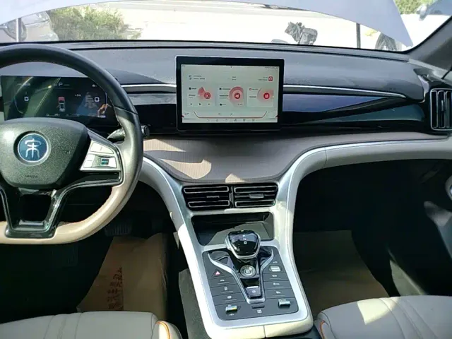 BYD Song Pro — Фото автомобиля 12