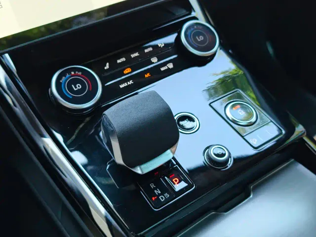 Land Rover Range Rover Sport — Фото автомобиля 6