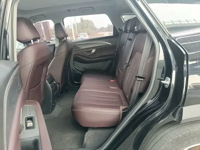Jetour X90 Plus — Фото автомобиля 16