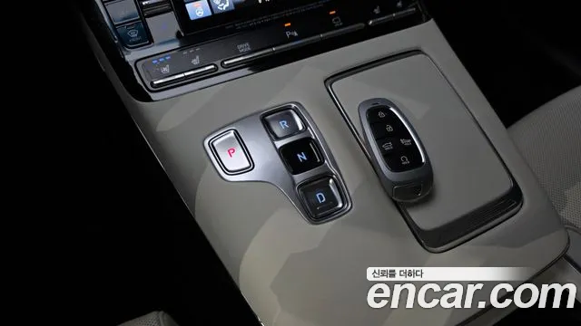 Hyundai Grandeur Grandeur (New) Hybrid — Фото автомобиля 9