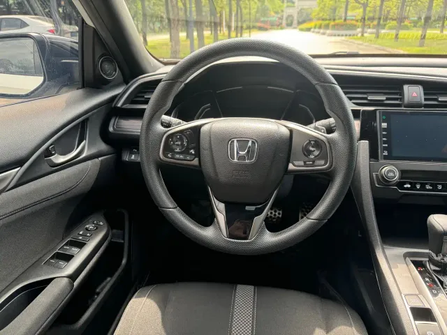 Honda Civic — Фото автомобиля 10