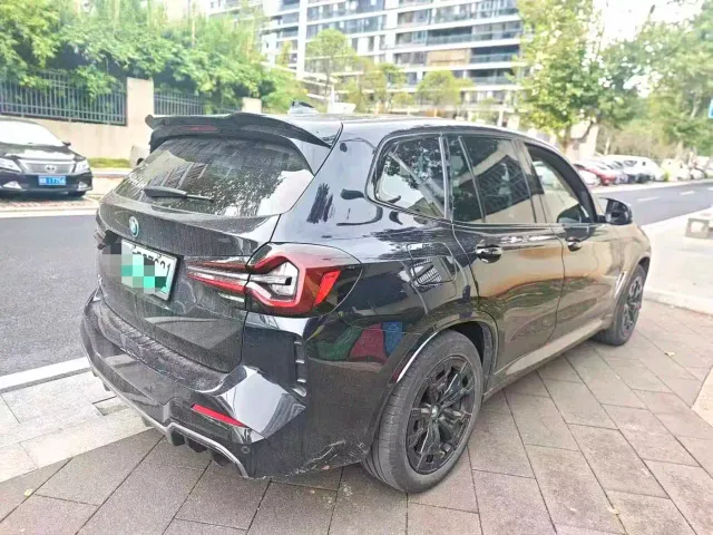 BMW iX3 — Фото автомобиля 5