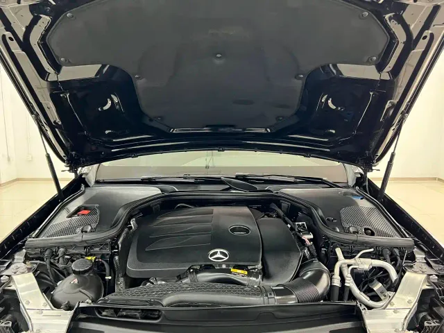 Mercedes-Benz E-Class — Фото автомобиля 17