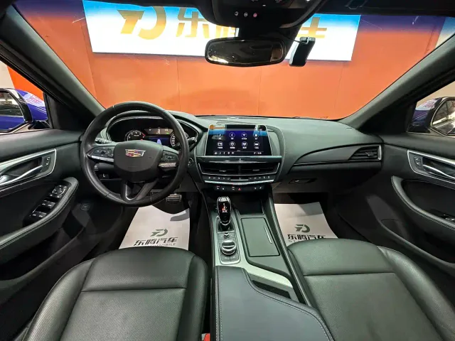 Cadillac CT5 — Фото автомобиля 14