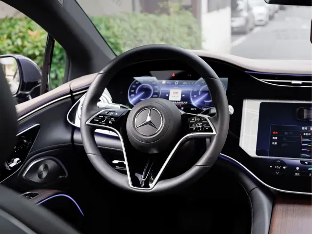 Mercedes-Benz EQS — Фото автомобиля 15