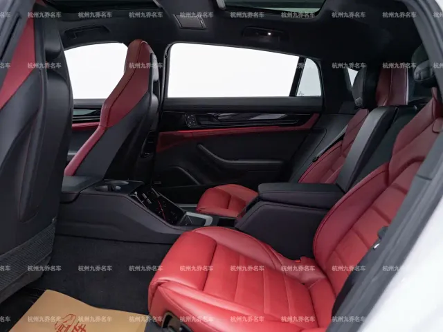 Porsche Panamera — Фото автомобиля 14