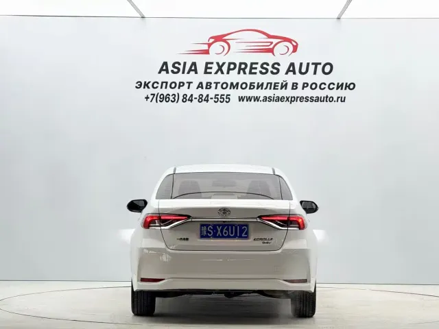 Toyota Corolla — Фото автомобиля 5