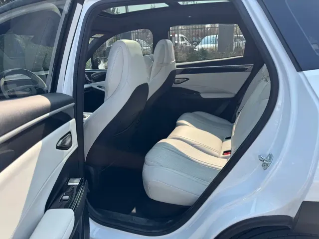 Geely Galaxy L7 — Фото автомобиля 9