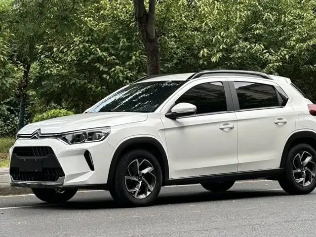 Фотография автомобиля — Citroen C3-XR