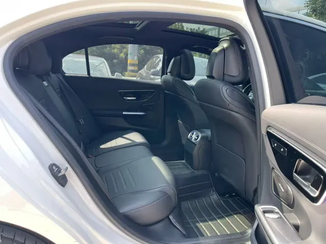 Mercedes-Benz C-Class — Фото автомобиля 8