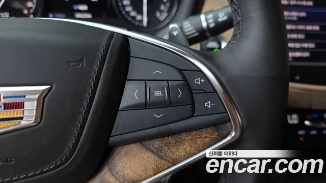 Cadillac XT5 — Фото автомобиля 30