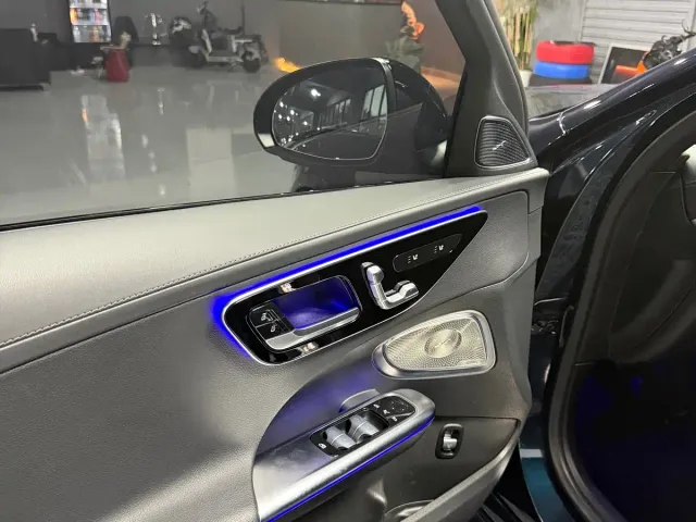 Mercedes-Benz C-Class — Фото автомобиля 10
