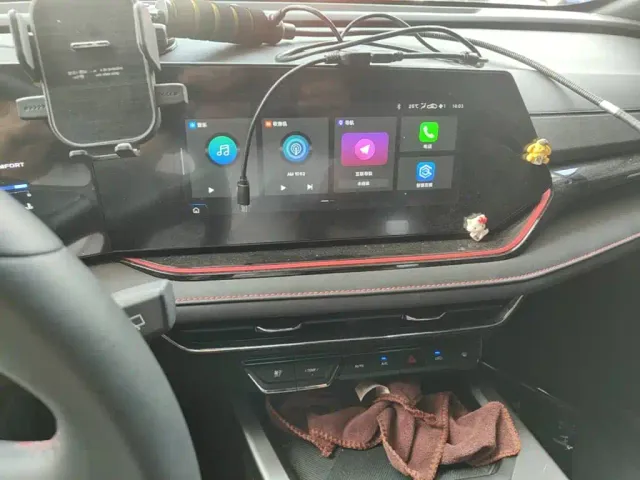 Changan Changan X5 PLUS 2024 1.5T DCT Enjoyment Model — Фото автомобиля 12