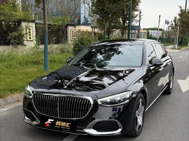 Фотография автомобиля — Mercedes-Benz Maybach S-Class