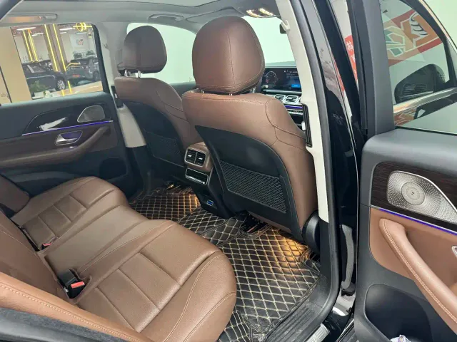 Mercedes-Benz GLE-Class — Фото автомобиля 10