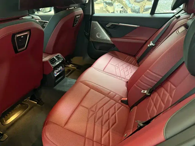 BMW 5 Series — Фото автомобиля 5
