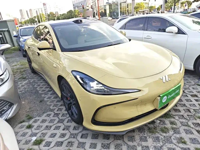 IM Motors L6 — Фото автомобиля 3