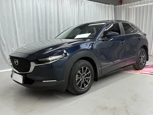 Фотография автомобиля — Mazda CX-30