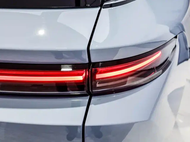 Li Auto Li i8 2025 Standard Edition — Фото автомобиля 24
