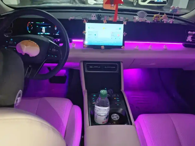 BYD Qin L — Фото автомобиля 12