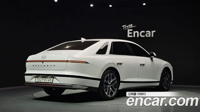 Hyundai Grandeur GN7 — Фото автомобиля 2