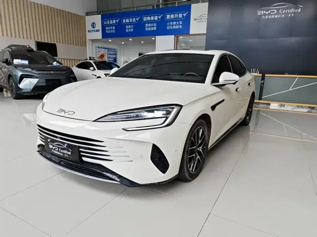 Фотография автомобиля — BYD Seal 07 DM-i