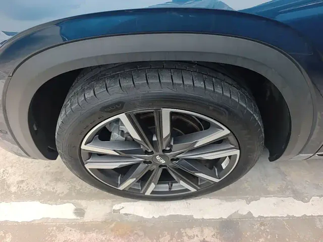 Geely Xingyue L — Фото автомобиля 22