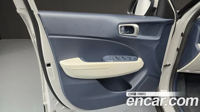 Hyundai Venue Venue 1.6 Modern Plus — Фото автомобиля 24